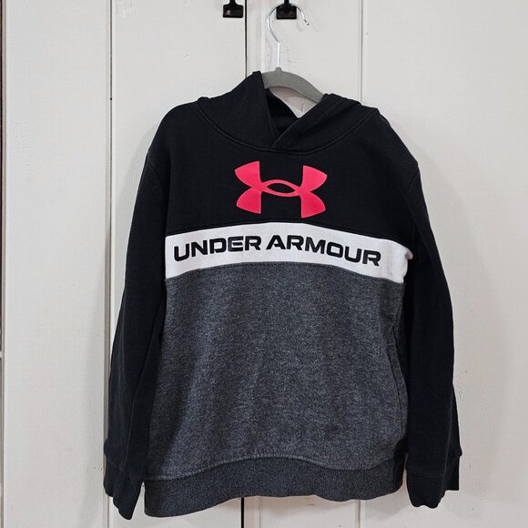 Under Armour Boys Black and Gray Hooded Sweatshirt  size 7 - Picture 1 of 4